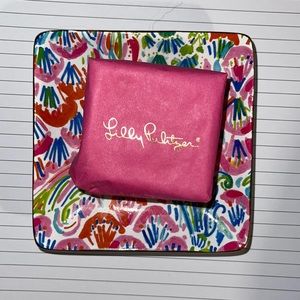 Lilly Pulitzer soap and tray set featured in I’m so hooked Lilly’s jungle soap